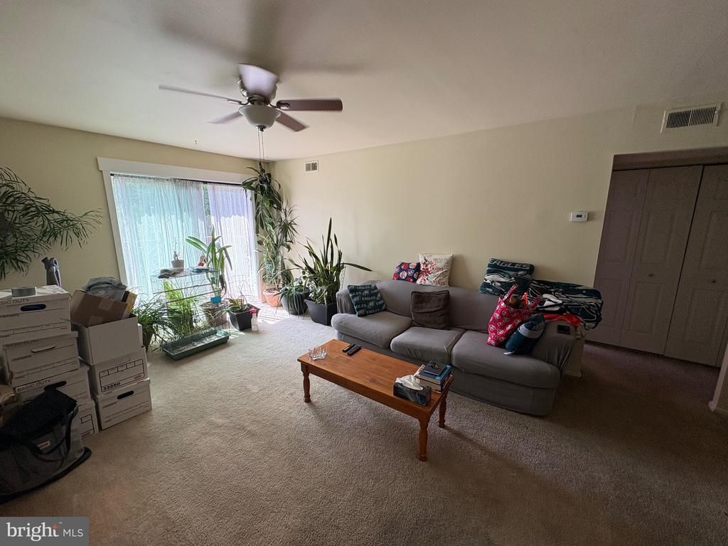 5200 HILLTOP DRIVE, BROOKHAVEN, PA 19015