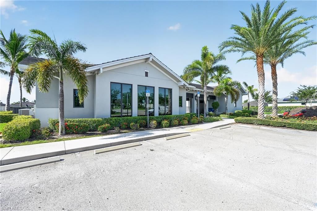4295 Bluegrass Dr, Fort Myers, FL 33916 Photo