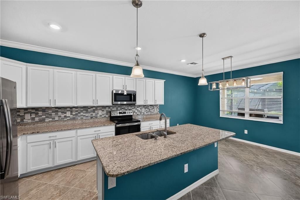 4295 Bluegrass Dr, Fort Myers, FL 33916 Photo