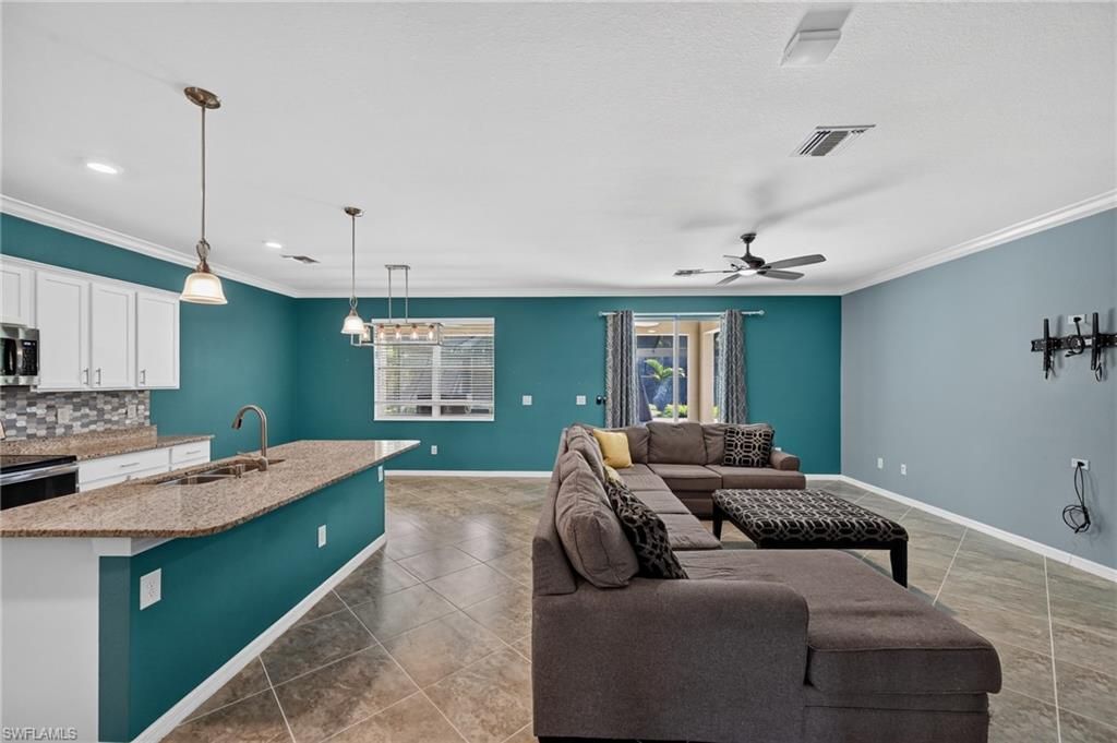 4295 Bluegrass Dr, Fort Myers, FL 33916 Photo
