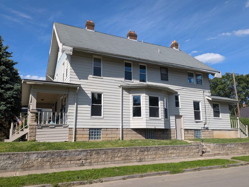 2422 N 4th Street, Columbus, OH 43202 Photo 3