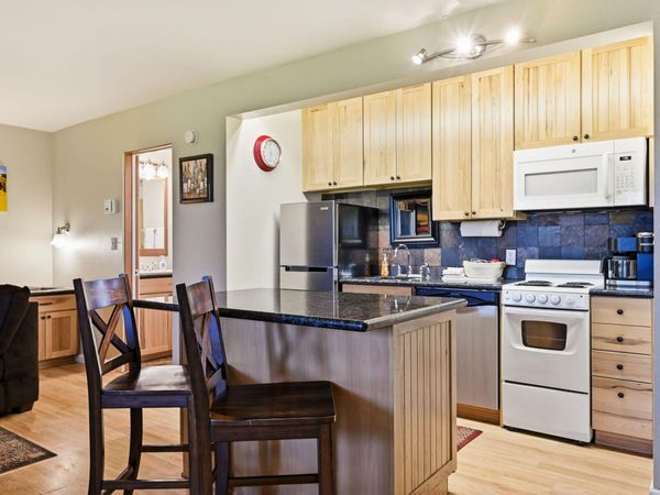18575 SW Century Drive, Unit # 2133-213, Bend, OR 97702