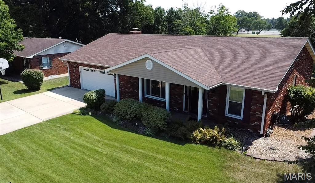 2324 Arnold Drive, Granite City, IL 62040 Main Photo