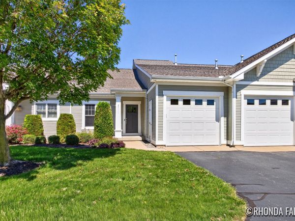 1792 N Trillium Circle, Zeeland, MI 49464