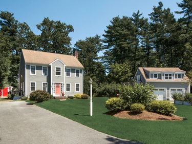 26 Fuller (26 Pine), Hanson, MA 02341