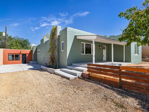1100 Dartmouth Drive NE, Albuquerque, NM 87106