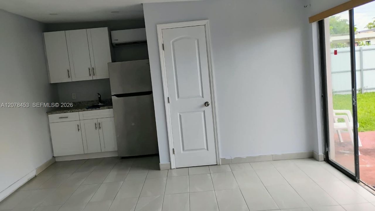 2421 SW 93rd Ct, Unit 1, Miami, FL 33165 Photo