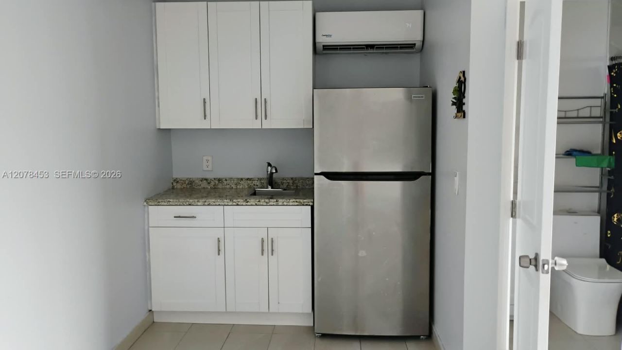 2421 SW 93rd Ct, Unit 1, Miami, FL 33165 Photo
