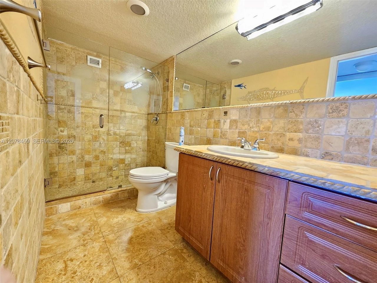 427 Golden Isles Dr, Unit 16E, Hallandale Beach, FL 33009 Photo