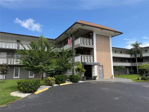 5200 Washington St, Unit 207, Hollywood, FL 33021