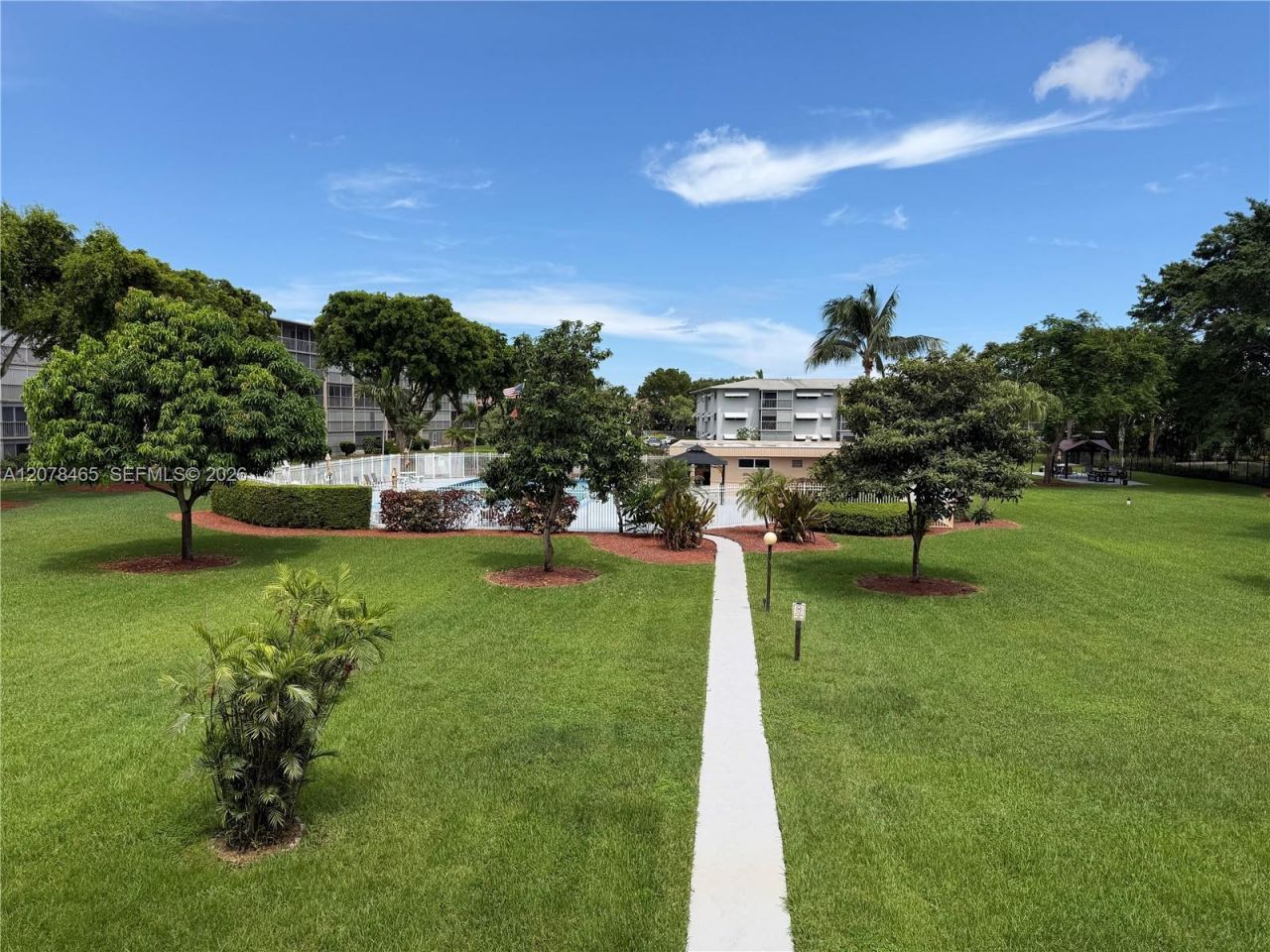 5200 Washington St , Unit 207, Hollywood, FL 33021 Photo