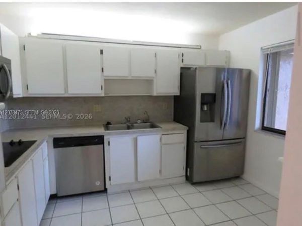 Unit 102, Weston, FL 33326