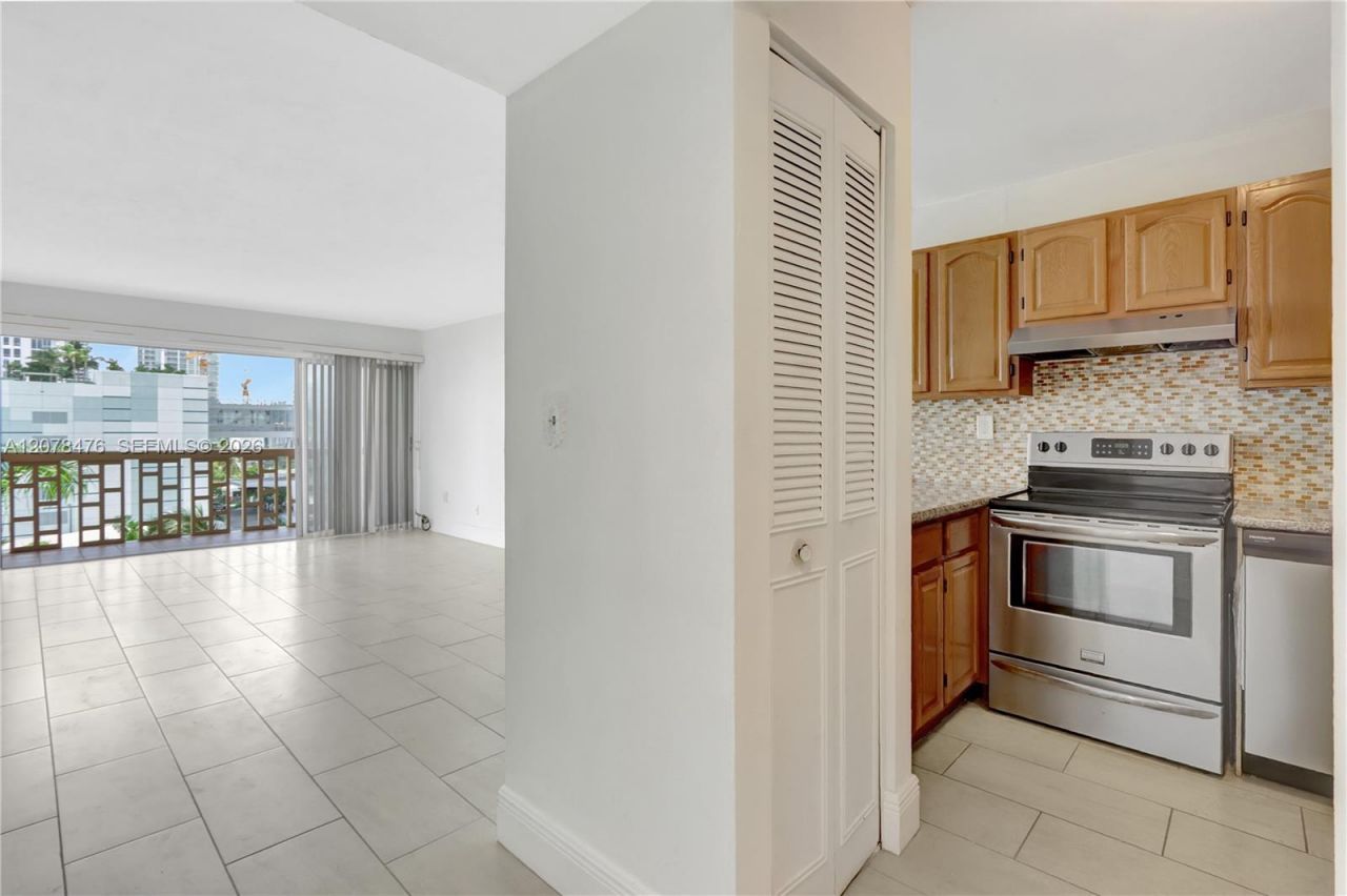 600 NE 25th St, Unit PHD/73, Miami, FL 33137 Photo