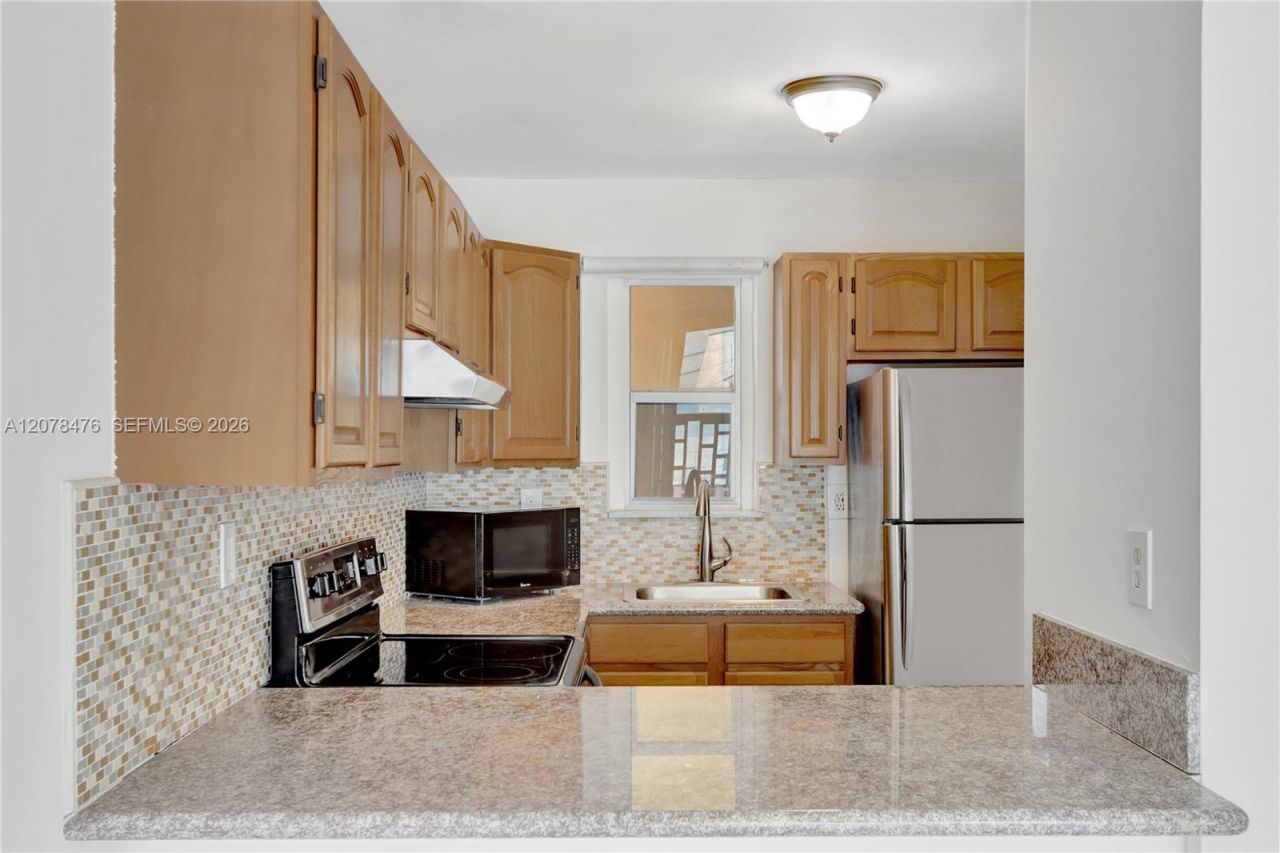 600 NE 25th St, Unit PHD/73, Miami, FL 33137 Photo