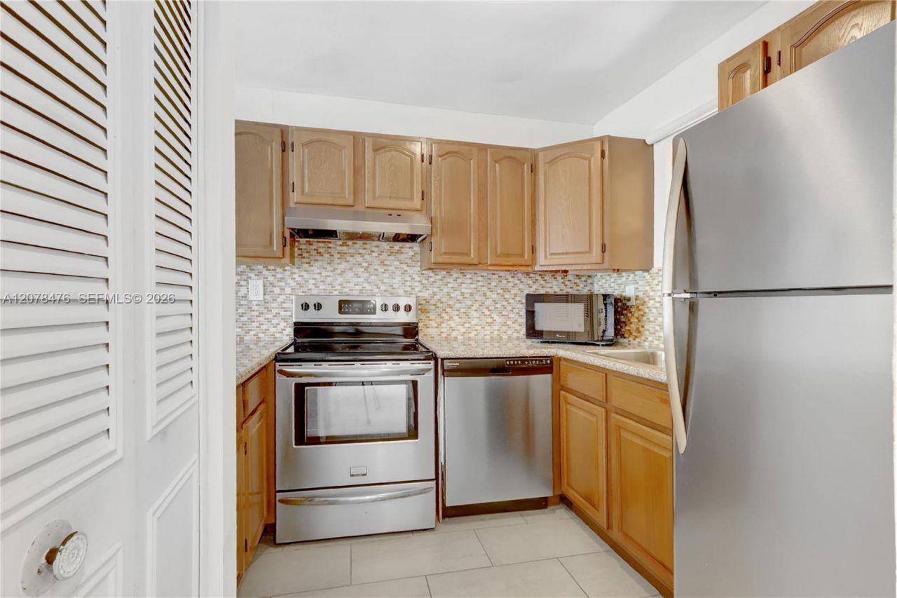 600 NE 25th St, Unit PHD/73, Miami, FL 33137 Photo