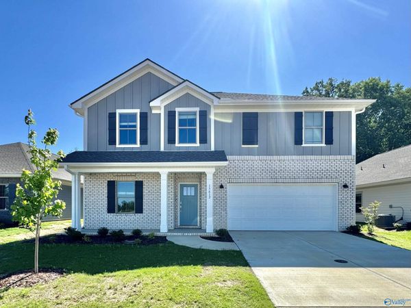 7250 Maple Creek Drive SE, Owens Cross Roads, AL 35763