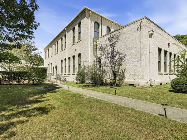 601 Court St., Hattiesburg, MS 39401