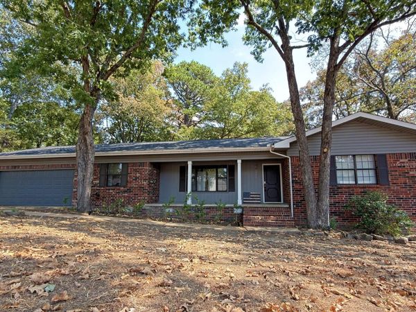 335 College Heights Drive, Batesville, AR 72501