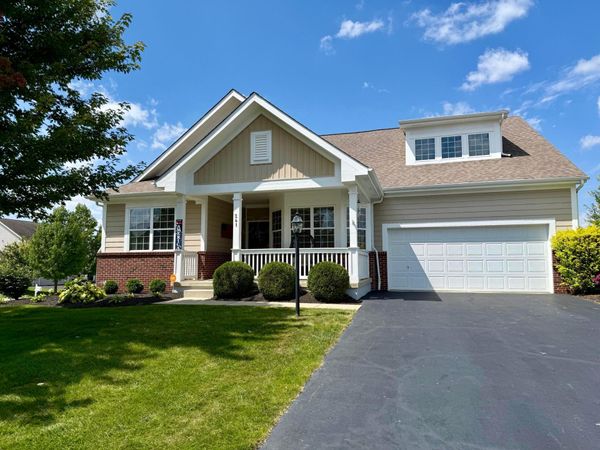 241 Balsam Drive , Pickerington, OH 43147