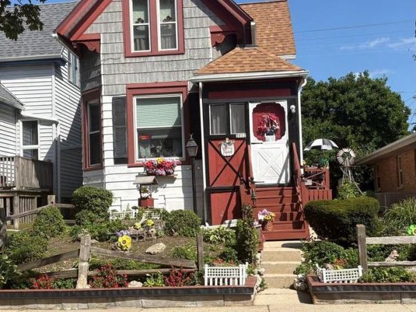 2812 S 34th STREET, Milwaukee, WI 53215