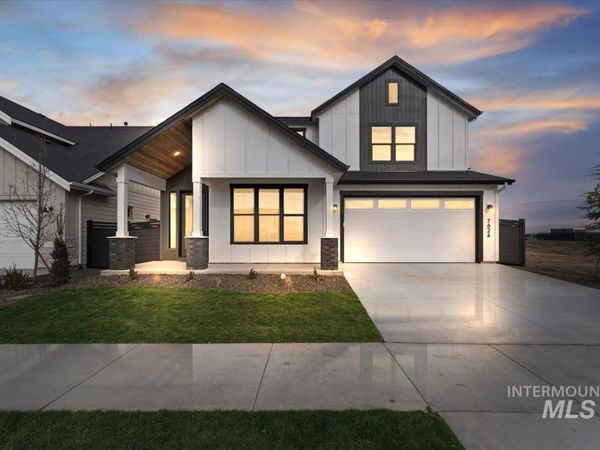 7586 W Centerline St, Unit Fremont, Eagle, ID 83616