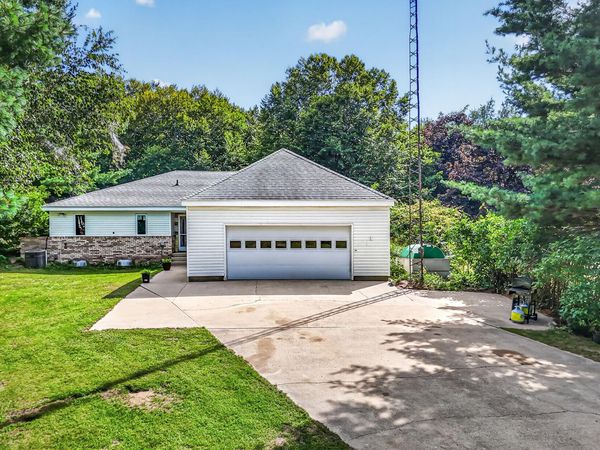 8183 W Cleveland Road, New Era, MI 49446