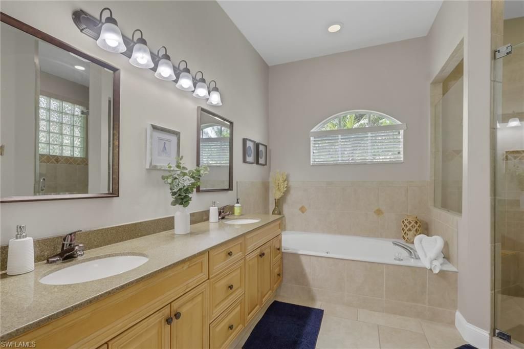 5121 Coldstream Ln , Naples, FL 34104 Photo