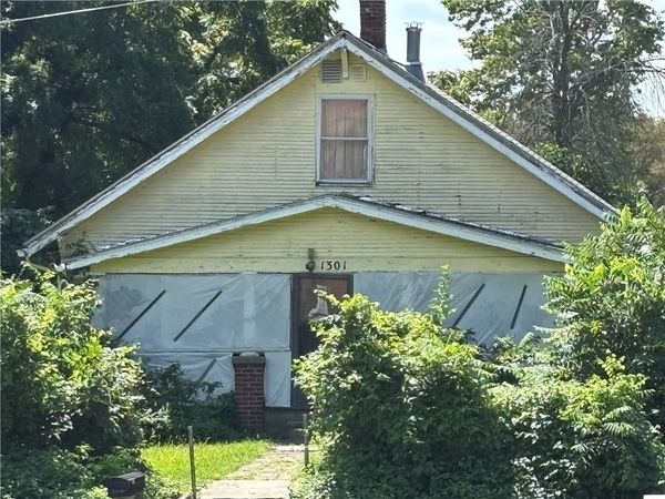 1301 E Mechanic Avenue, Independence, MO 64050