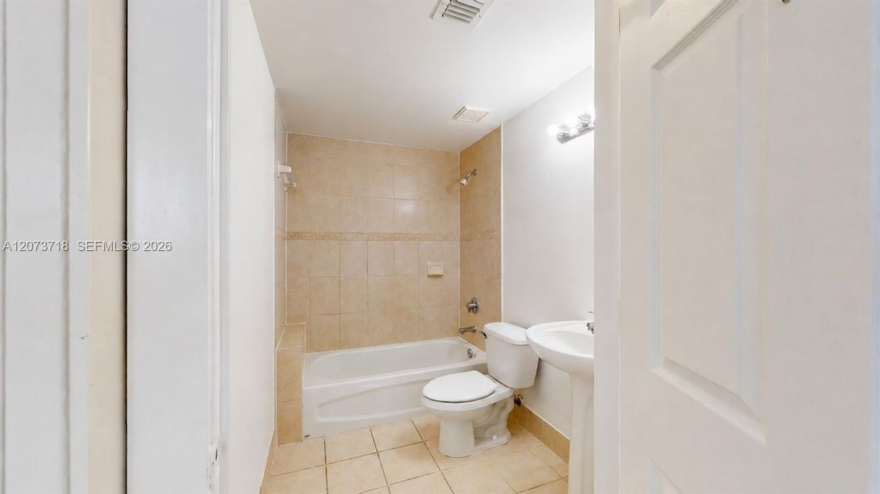 115 SW 42nd Ave , Unit 501, Miami, FL 33134 Photo