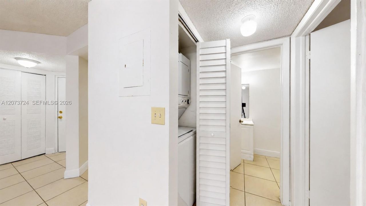 8205 SW 152nd Ave , Unit F212, Miami, FL 33193 Photo