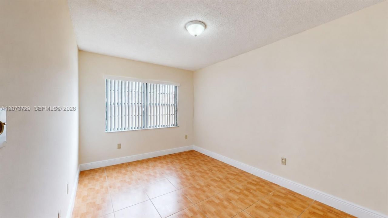 18296 Mediterranean Blvd , Unit 3-4, Hialeah, FL 33015 Photo