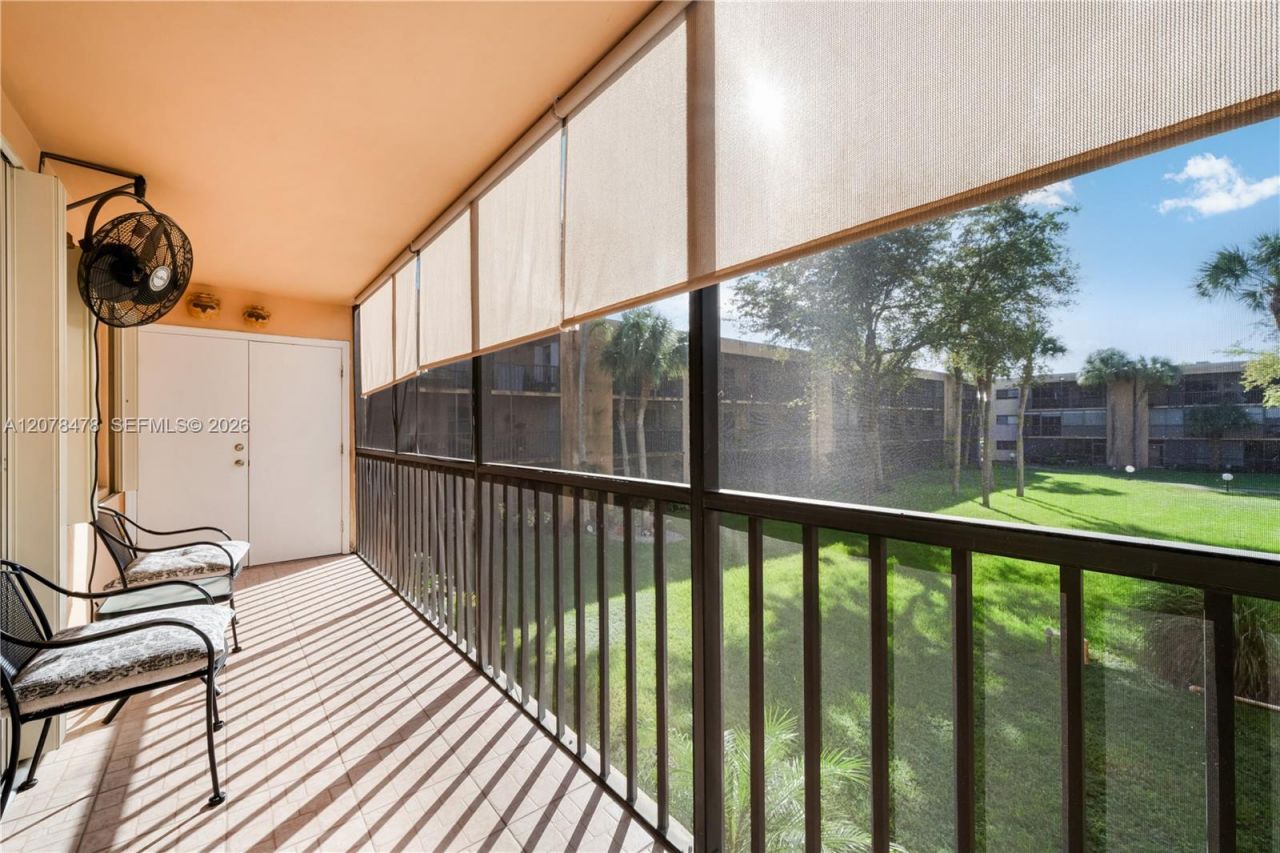 8415 SW 107th Ave , Unit 258W, Miami, FL 33173 Photo
