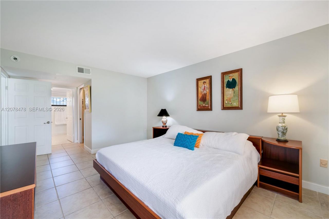 8415 SW 107th Ave , Unit 258W, Miami, FL 33173 Photo