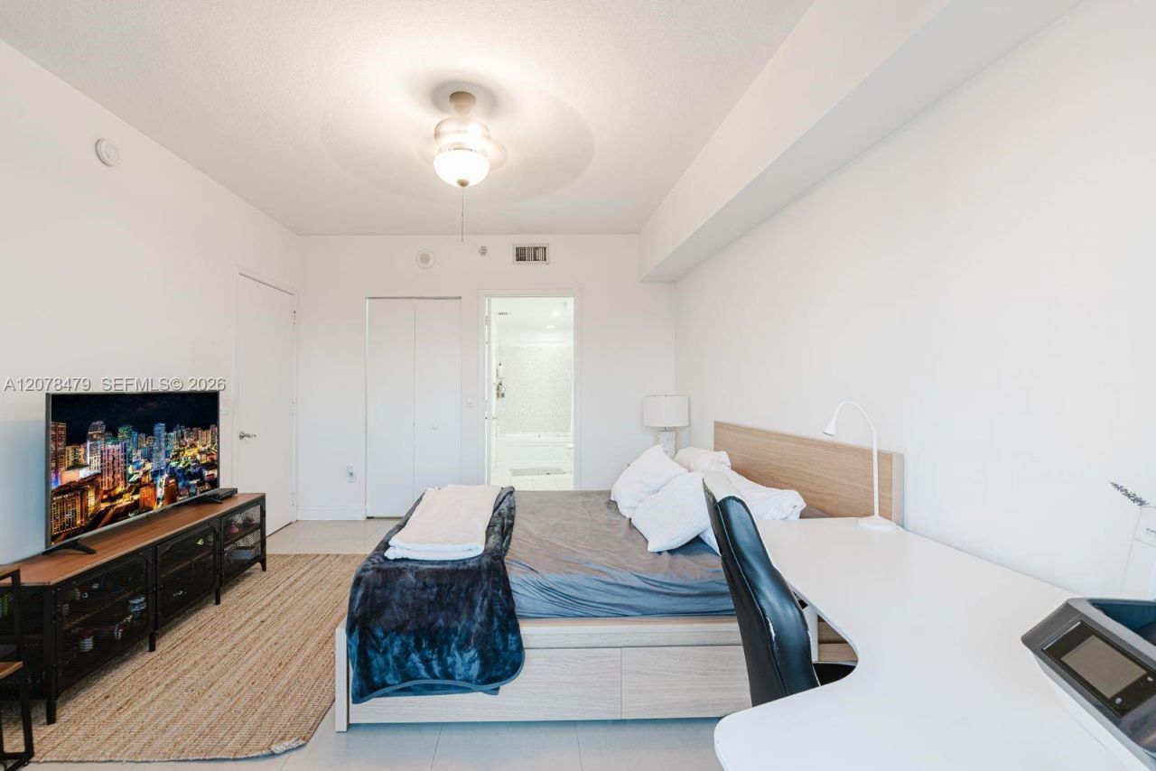 185 SW 7th St, Unit 3609, Miami, FL 33130 Photo