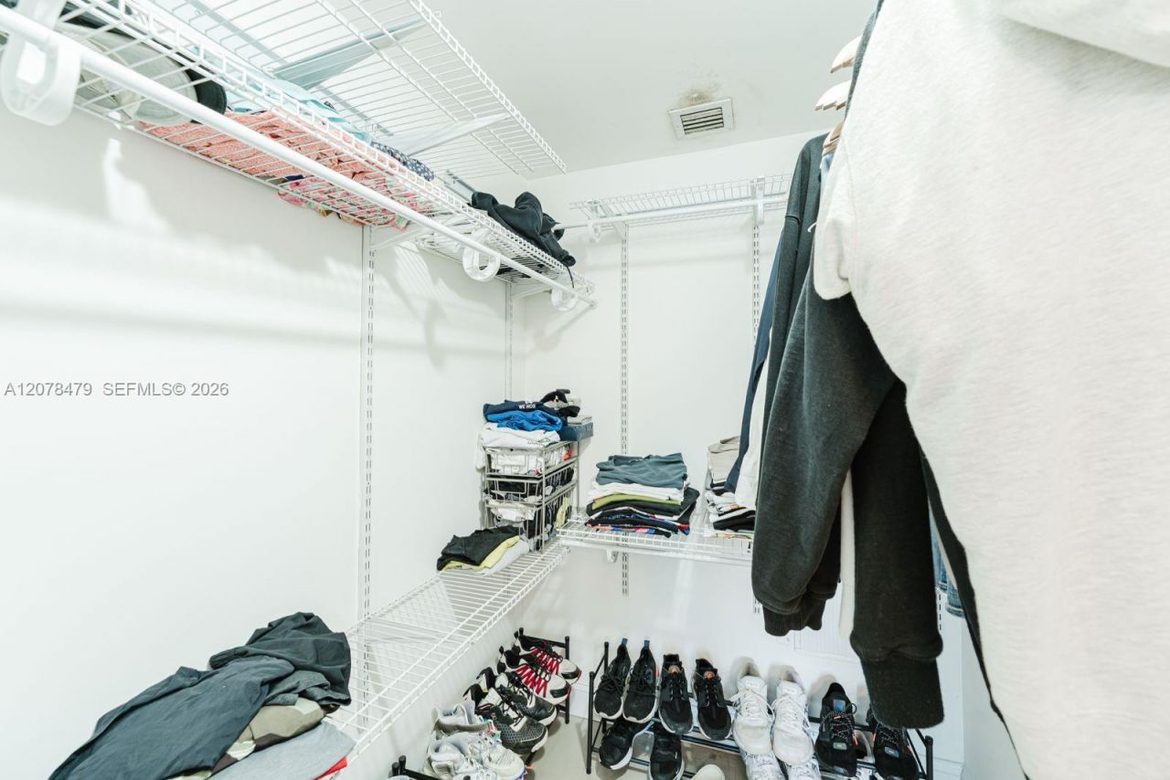 185 SW 7th St, Unit 3609, Miami, FL 33130 Photo