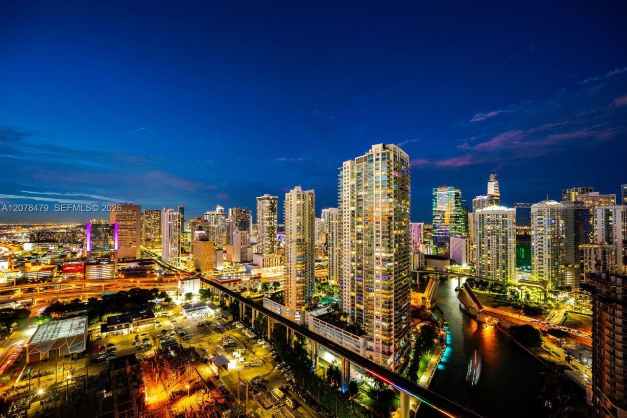185 SW 7th St, Unit 3609, Miami, FL 33130 Photo