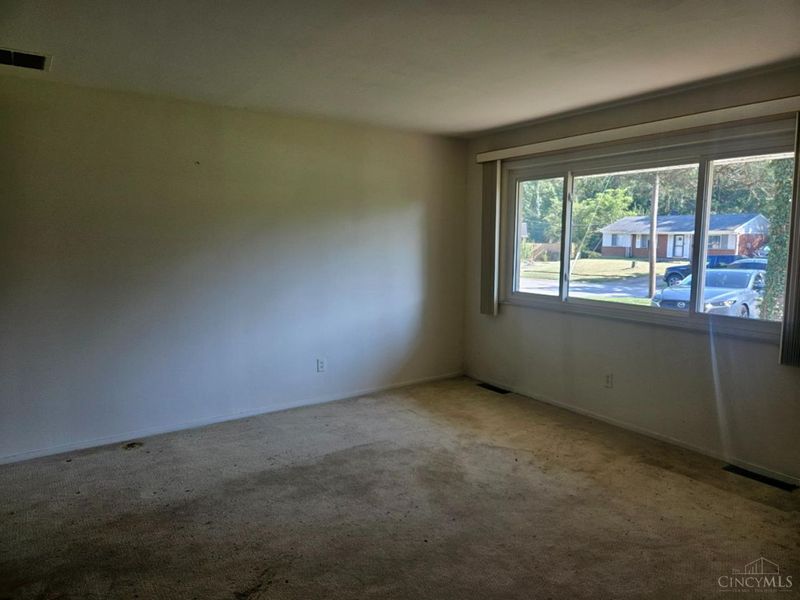 768 Crowden Drive, Springfield Township, OH 45224 Photo 6