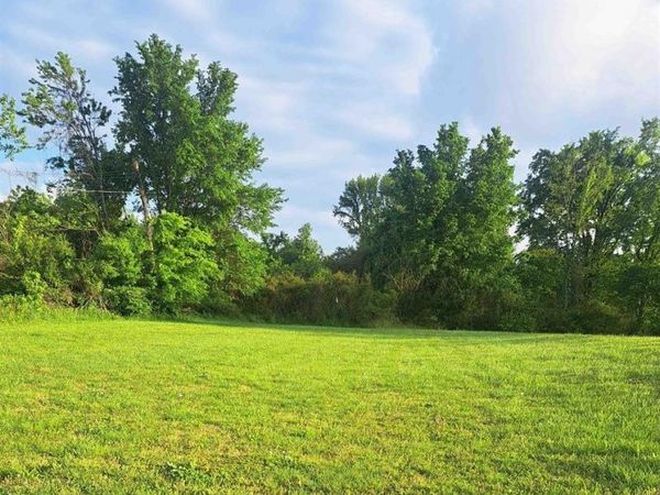 2811 FRAYSER BLVD, Memphis, TN 38127