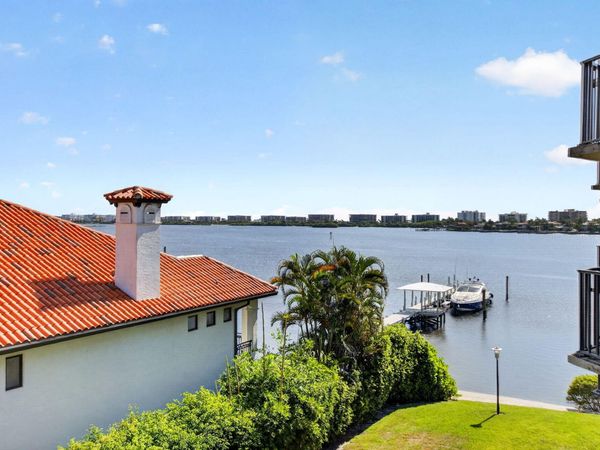 896 N FEDERAL Highway, Unit 421, Lantana, FL 33462