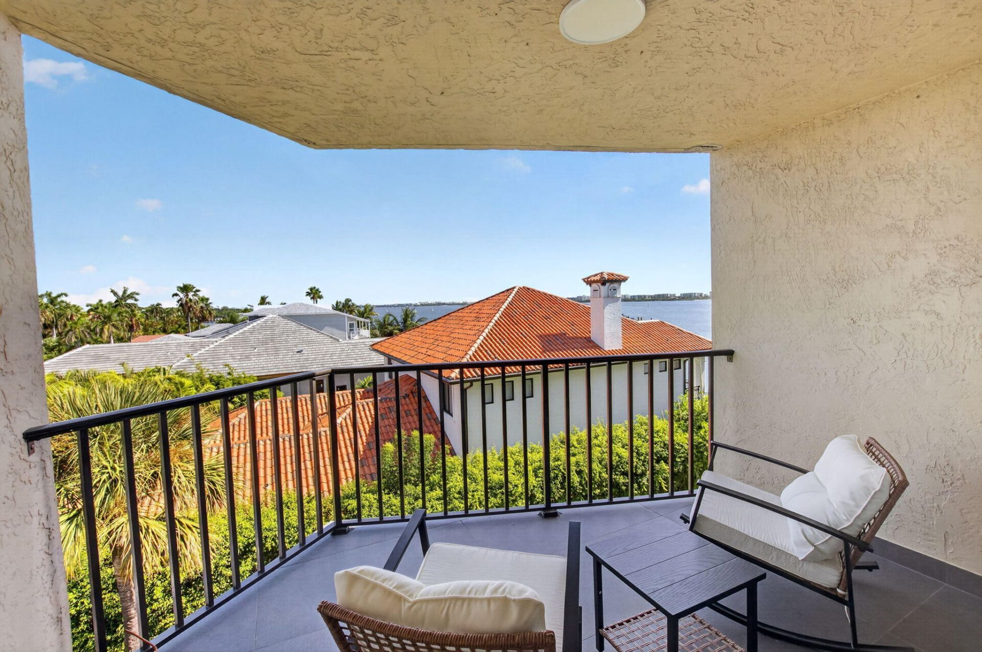 896 N Federal Highway, Unit 421, Lantana, FL 33462 Photo