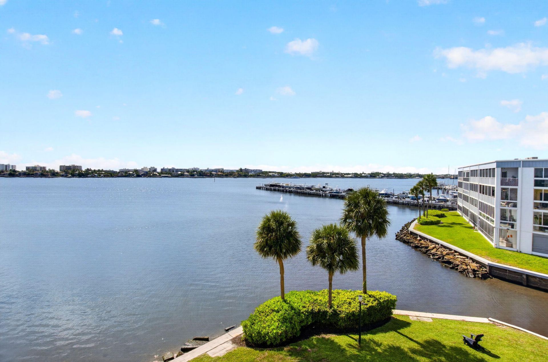 896 N Federal Highway, Unit 421, Lantana, FL 33462 Photo