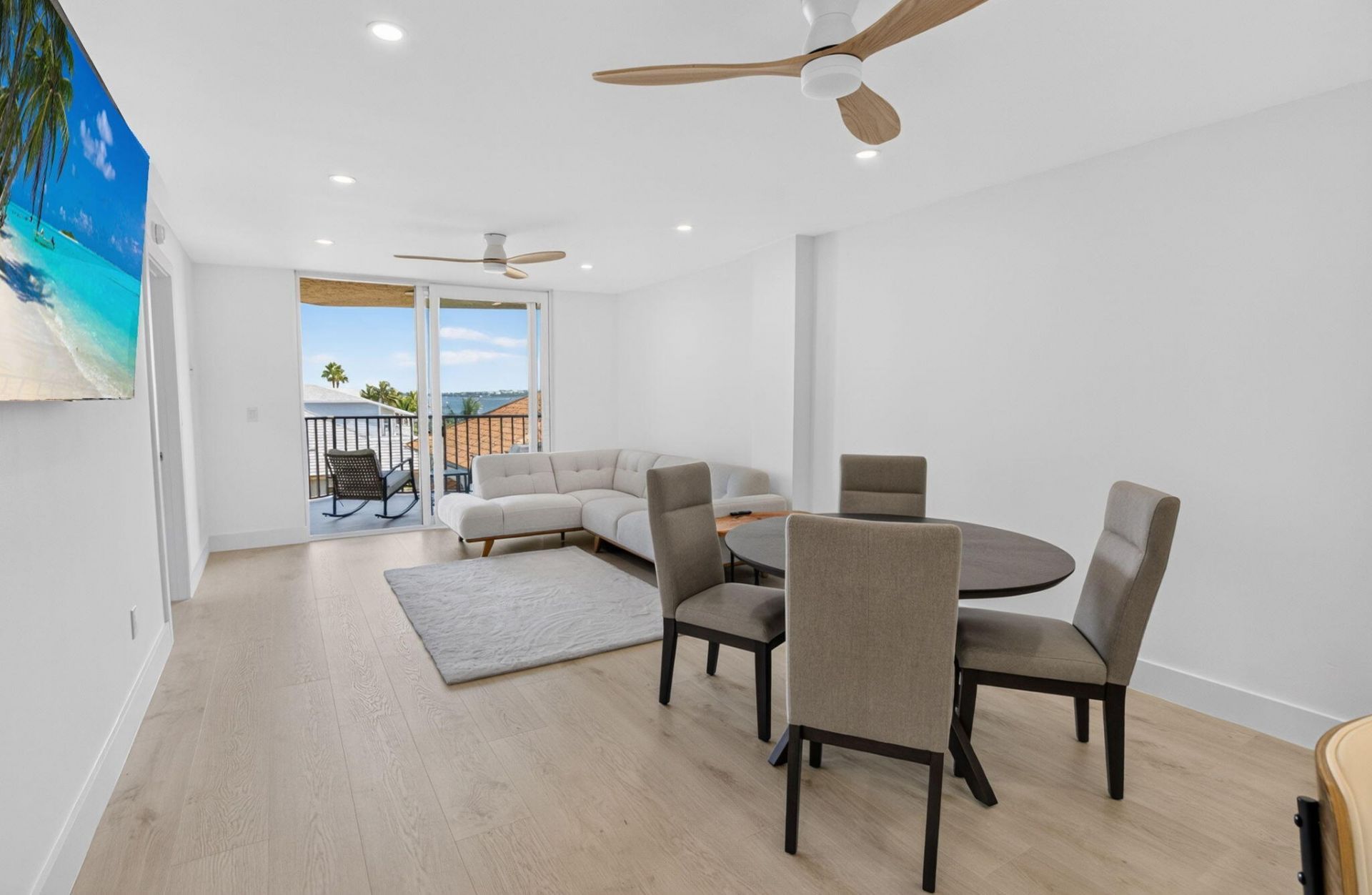 896 N Federal Highway, Unit 421, Lantana, FL 33462 Photo