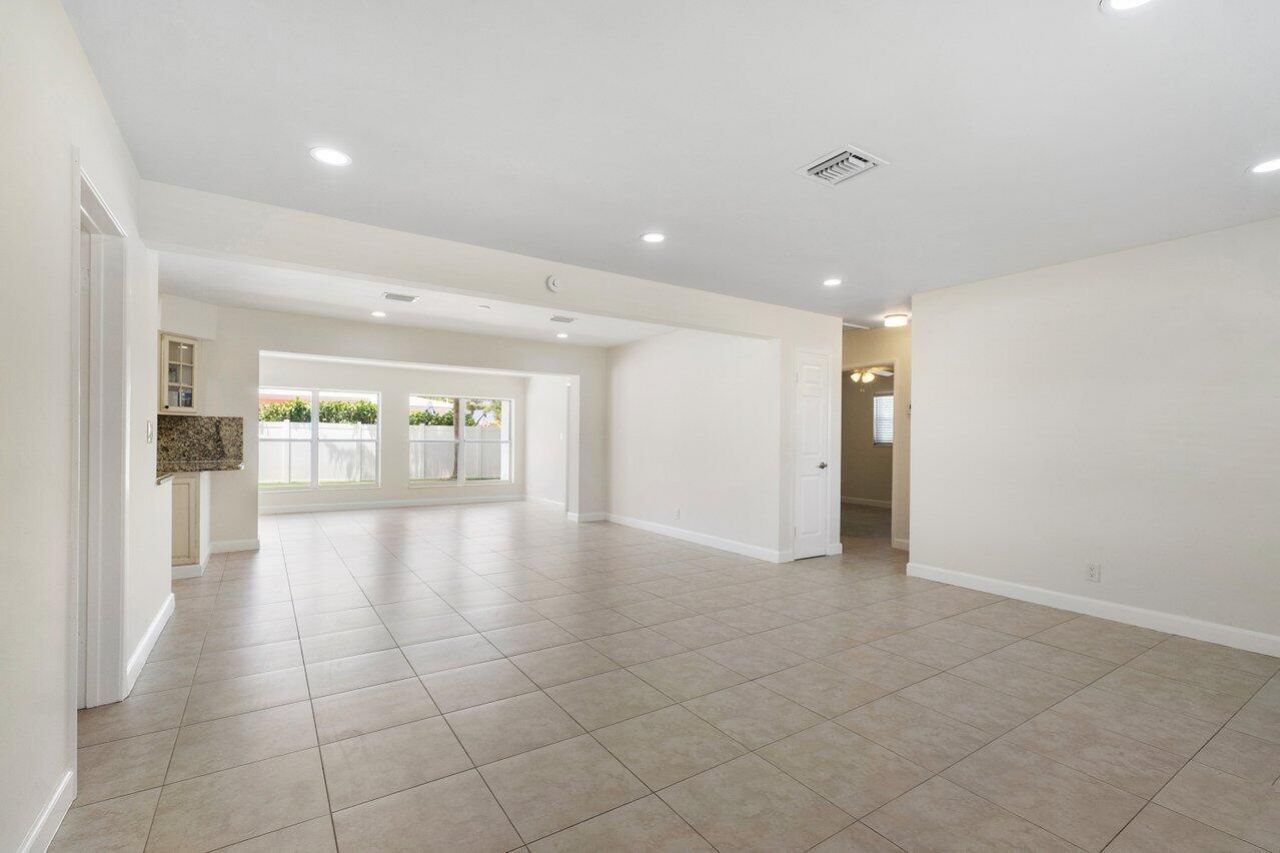 401 NE 24th Street, Boca Raton, FL 33431 Photo