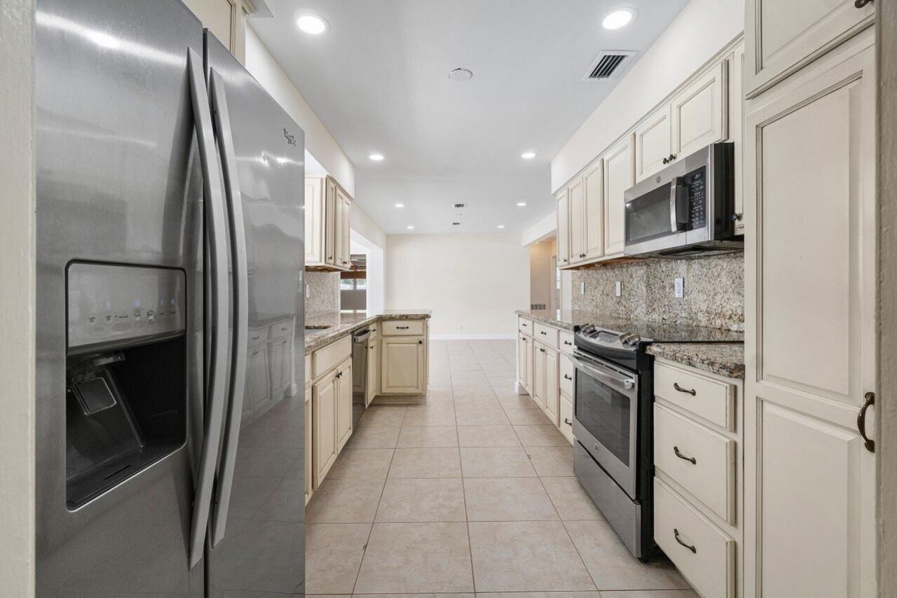 401 NE 24th Street, Boca Raton, FL 33431 Photo