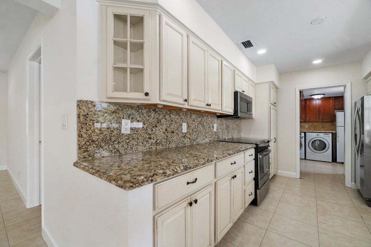 401 NE 24th Street, Boca Raton, FL 33431 Photo