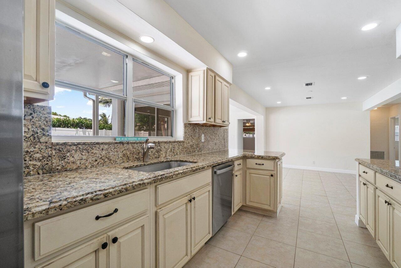 401 NE 24th Street, Boca Raton, FL 33431 Photo