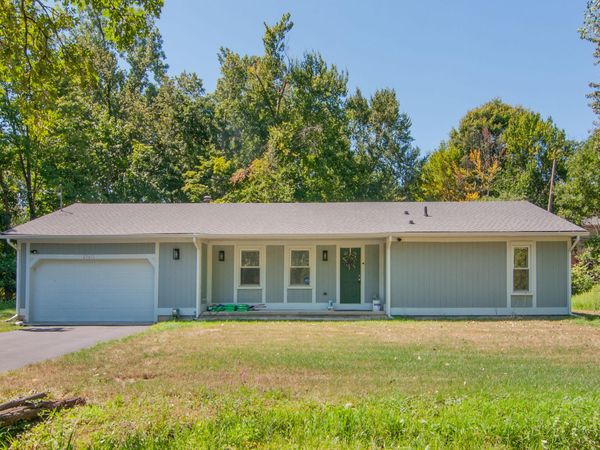 21411 Orchard Lake Road, Farmington Hills, MI 48336