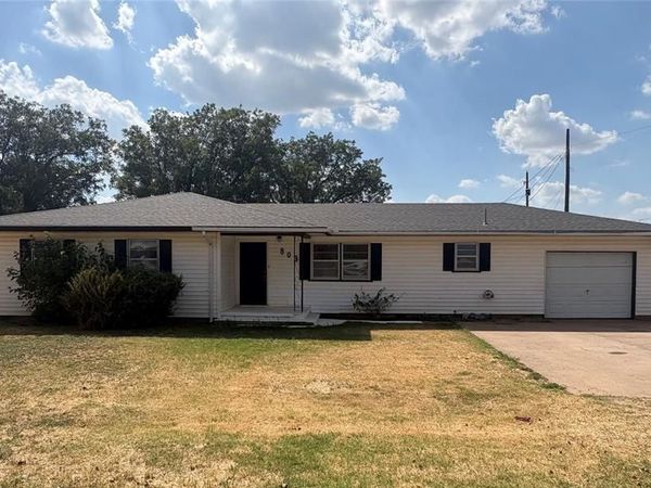 803 Willis Avenue, Blair, OK 73526