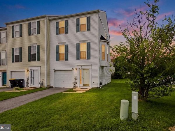 1 LISA DRIVE , NEWARK, DE 19702