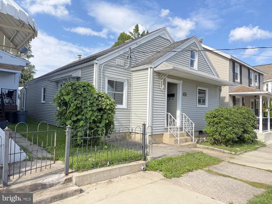 8 E Holland Street , Summit Hill, PA 18250 Main Photo